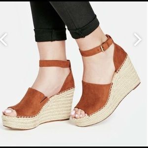 Brown wedges